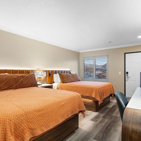 Santa Clarita Motel - Near Six Flags Magic Mountain - Valencia 외부 사진