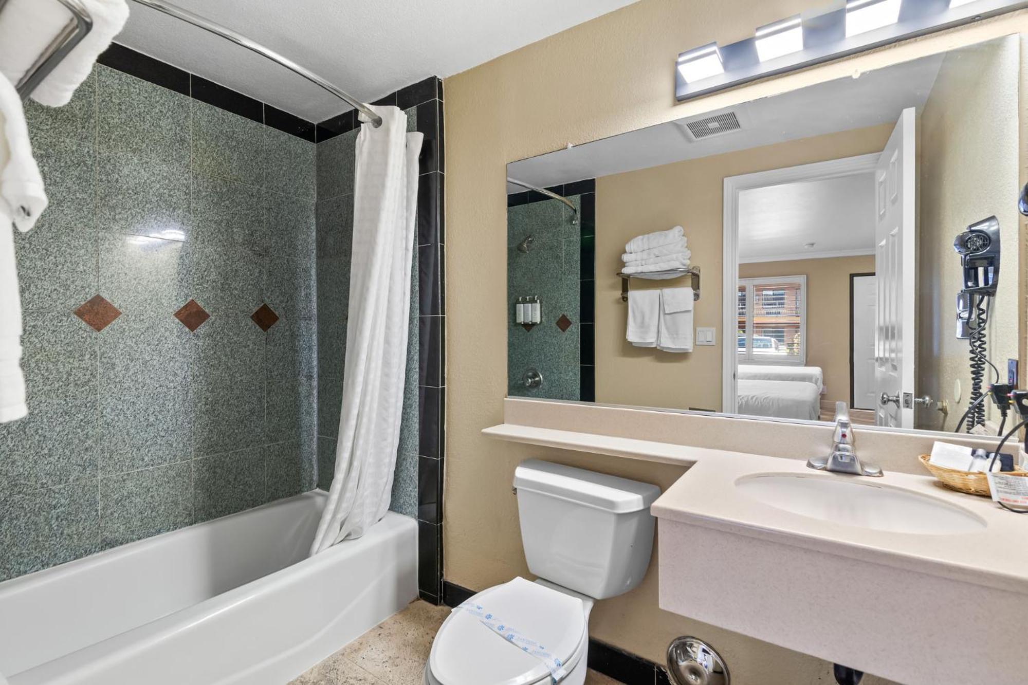 Santa Clarita Motel - Near Six Flags Magic Mountain - Valencia 외부 사진